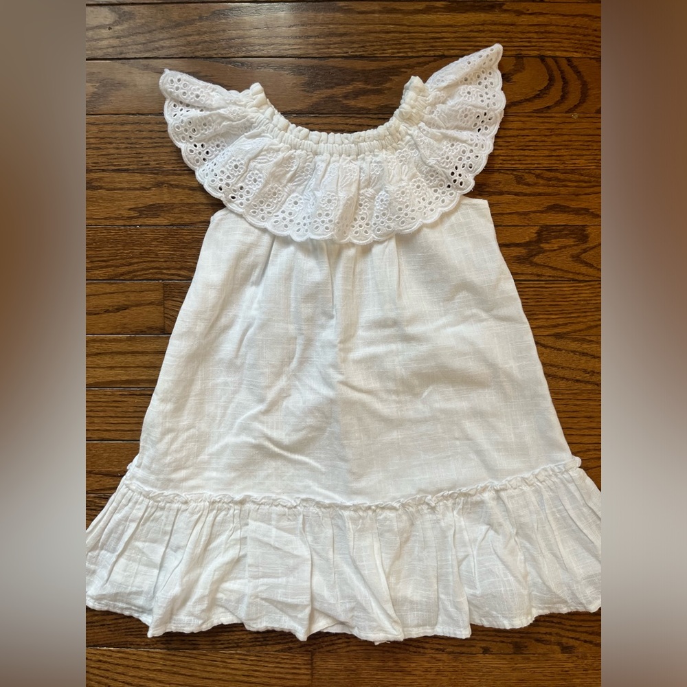 NWOT Toddler Girl 4T White Eyelet Dress